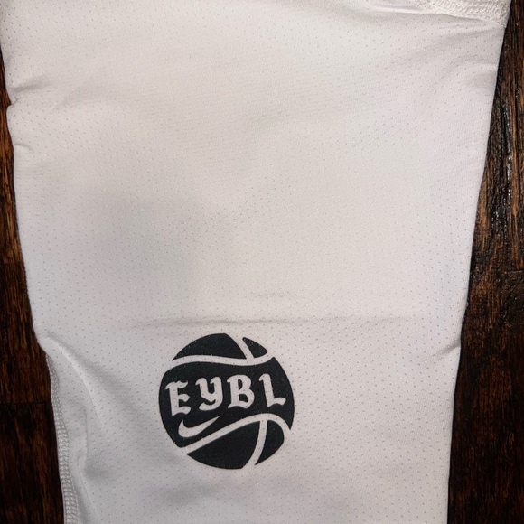 NWOT: Exclusive EYBL white compression pants - Picture 3 of 6
